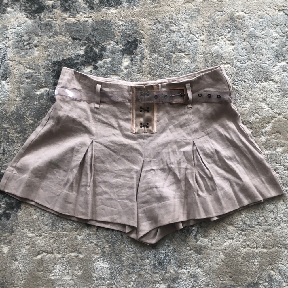 high waisted shorts with belt